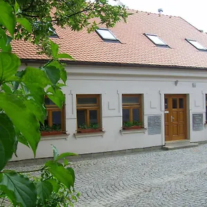 A Caferestaurant U Lavky Gasthof Chrudim